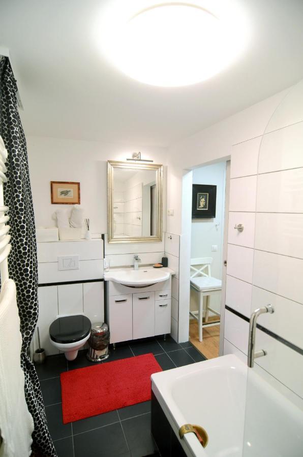 Filia Apartman Eger Esterno foto